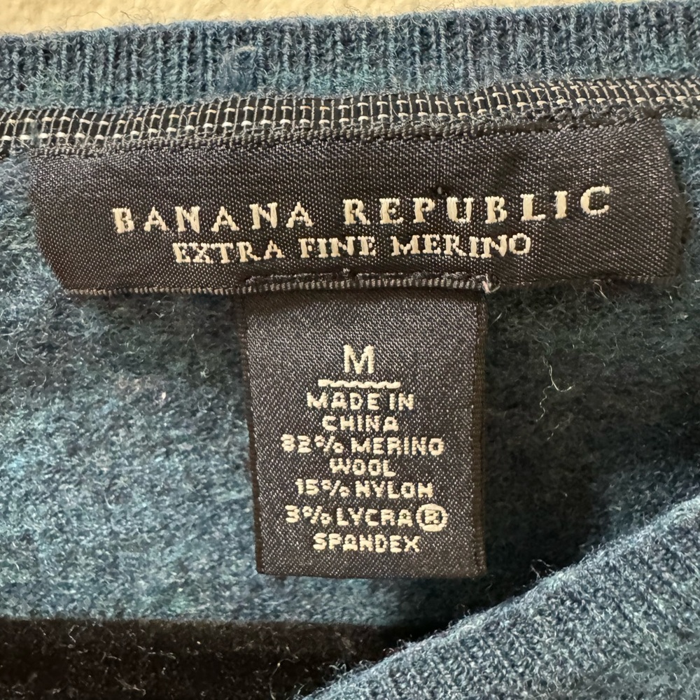 Banana Republic Women's Blue Crewneck Sweater with Sleeve Buttons Size Medium - Picture 2 of 6